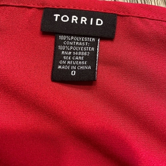 Torrid Womens Red Solid Short Sheer Sleeves Flowy Blouse Top Size Large. - Picture 5 of 9